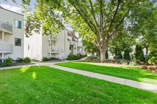 3008 Lake Shore Dr, Minneapolis, MN 55416 - Photo 25