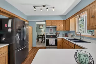 2347 Heath Ave N, Oakdale, MN 55128 - Photo 21