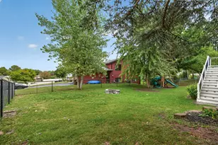 2347 Heath Ave N, Oakdale, MN 55128 - Photo 53