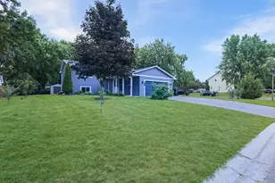 1239 Ruby Ln, Shakopee, MN 55379 - Photo 3