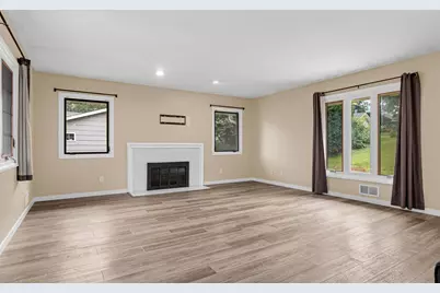 1429 Windemere Drive NE, Fridley, MN 55421 - Photo 9