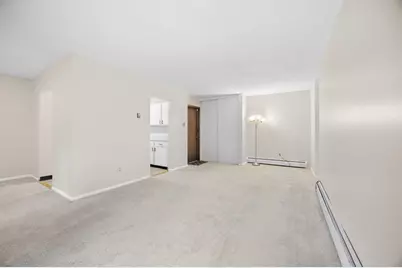 8242 Freemont Avenue S #B, Bloomington, MN 55420 - Photo 5