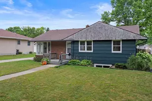 305 E 3rd St, Minneota, MN 56264 - Photo 3
