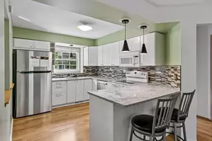 4902 Bayswater Rd, Minnetonka, MN 55345 - Photo 15