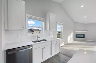 5124 Mustang Cir, Woodbury, MN 55129 - Photo 7