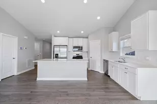 5124 Mustang Cir, Woodbury, MN 55129 - Photo 5