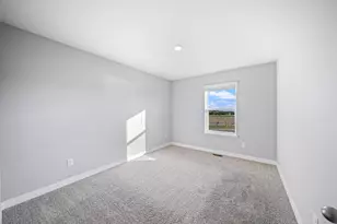 5124 Mustang Cir, Woodbury, MN 55129 - Photo 9
