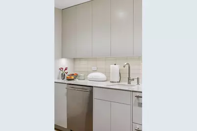 100 2nd Street SE #1102, Minneapolis, MN 55414 - Photo 37