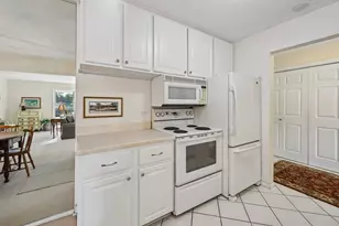 4370 Brookside Ct, Edina, MN 55436 - Photo 13