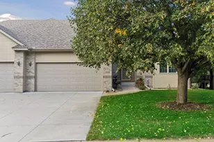 10162 Chestnut Cir N, Brooklyn Park, MN 55443 - Photo 45