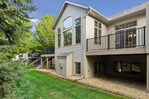 10162 Chestnut Cir N, Brooklyn Park, MN 55443 - Photo 41