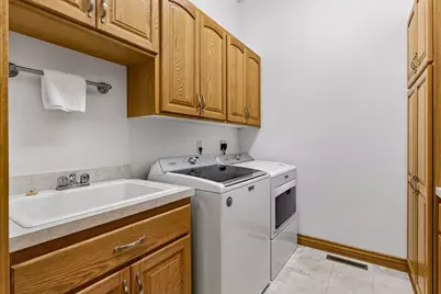 10162 Chestnut Circle N, Brooklyn Park, MN 55443 - Photo 23