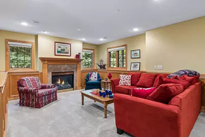 10162 Chestnut Circle N, Brooklyn Park, MN 55443 - Photo 29