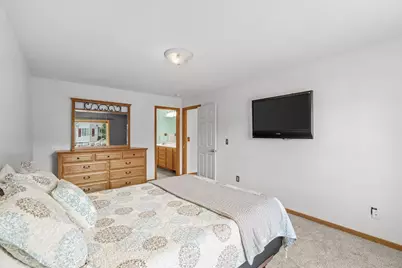 15642 Chasewood Court, Rosemount, MN 55068 - Photo 17