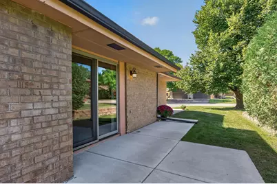 2813 Robinwood Way, Woodbury, MN 55125 - Photo 27