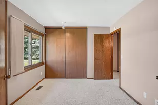 2813 Robinwood Way, Woodbury, MN 55125 - Photo 17