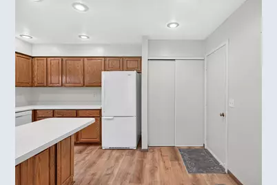 2813 Robinwood Way, Woodbury, MN 55125 - Photo 11