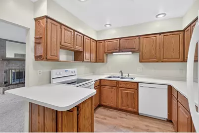 2813 Robinwood Way, Woodbury, MN 55125 - Photo 15