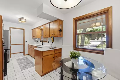 1620 Sumter Avenue N, Golden Valley, MN 55427 - Photo 7