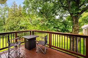 326 Bellis St, Duluth, MN 55803 - Photo 9