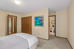 2700 Kyle Ave N, Golden Valley, MN 55422 - Photo 21
