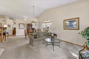 13323 Glenhaven Ct, Apple Valley, MN 55124 - Photo 13