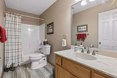 13323 Glenhaven Court, Apple Valley, MN 55124 - Photo 27