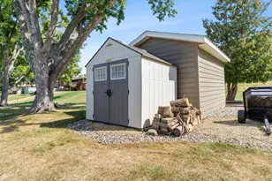 9218 Russell Ave S, Bloomington, MN 55431 - Photo 63