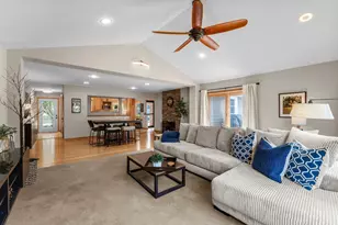 9218 Russell Ave S, Bloomington, MN 55431 - Photo 17