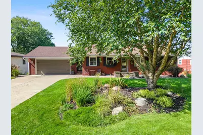 9218 Russell Avenue S, Bloomington, MN 55431 - Photo 9