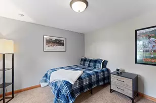 9218 Russell Ave S, Bloomington, MN 55431 - Photo 41