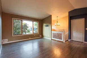 1233 View Ct, Hastings, MN 55033 - Photo 7