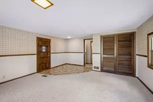 321 Benton St, Anoka, MN 55303 - Photo 11