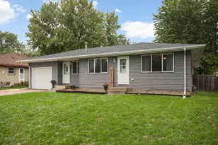 406 18th St W, Hastings, MN 55033 - Photo 1