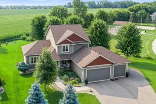 900 Heritage Trail NE, New Prague, MN 56071 - Photo 1