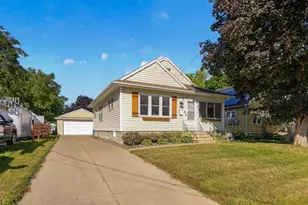 1133 8th Ave SE, Rochester, MN 55904 - Photo 1