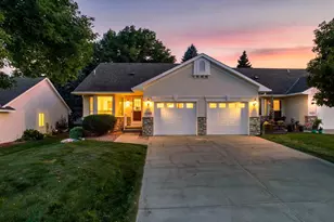 1284 Quincy Cir, Shakopee, MN 55379 - Photo 1