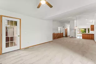 1284 Quincy Cir, Shakopee, MN 55379 - Photo 19