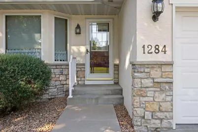 1284 Quincy Circle, Shakopee, MN 55379 - Photo 3