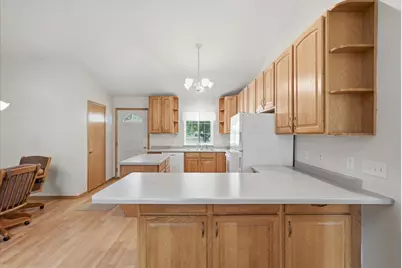1053 W Ridge Court, New Richmond, WI 54017 - Photo 9