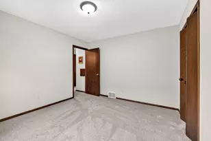 5545 1st Ave S, Minneapolis, MN 55419 - Photo 31