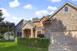 3107 Darcy Dr NE, Rochester, MN 55906 - Photo 5