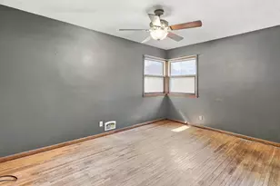 1045 Keefe St, Eagan, MN 55121 - Photo 11