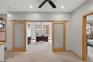 530 Grant Street E, Minneapolis, MN 55404 - Photo 25