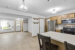 2336 Affirmed Dr, Shakopee, MN 55379 - Photo 3
