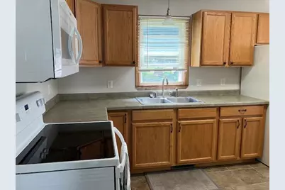 614 9th Avenue SE, Waseca, MN 56093 - Photo 7