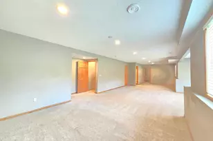 4625 Edinbrook Terrace, Brooklyn Park, MN 55443 - Photo 19