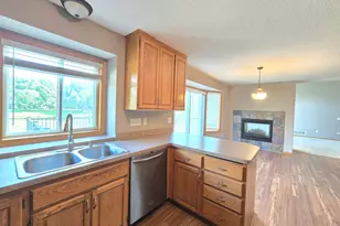 4625 Edinbrook Terrace, Brooklyn Park, MN 55443 - Photo 7