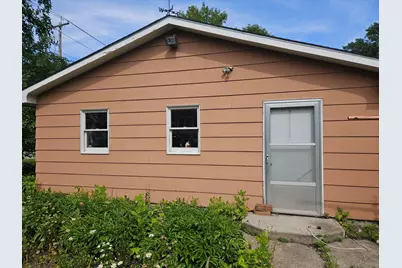 304 Arnold Avenue S, Thief River Falls, MN 56701 - Photo 1