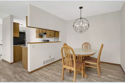 7580 13th Street N, Oakdale, MN 55128 - Photo 9
